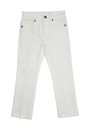 Pantaloni bianchi a gamba dritta con passanti per cintura, bottone anteriore, cerniera e design con cinque tasche, distesi su uno sfondo bianco.
