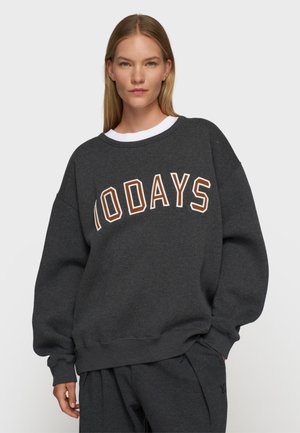 Sweatshirt - antra melee