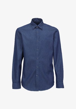 Tamno plava košulja s dugim rukavima, s uskim ovratnikom i suptilnom teksturom. Ima mali izvezeni logo na prsima.