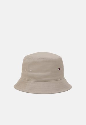 FLAG BUCKET HAT UNISEX - Klobouk - stone