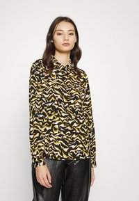 JDY JDYBROOKE LS NOOS - Blusa com botões - cloud dancer