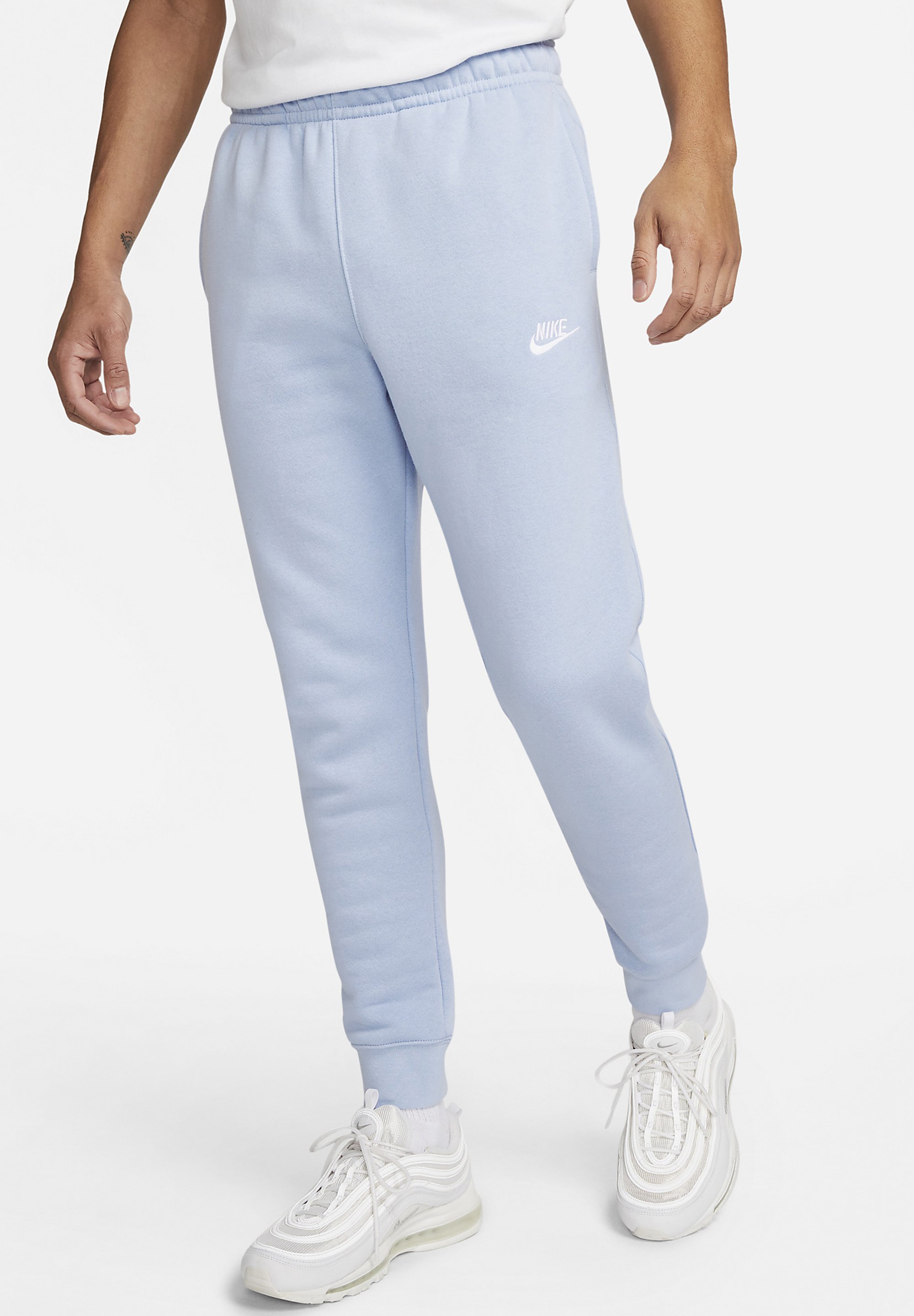 survetement nike bleu et blanc