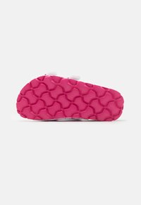 Superfit Papucsok - weiß/pink