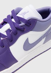 Jordan AIR JORDAN 1 UNISEX fioletowy