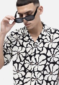 Redefined Rebel HOWIE SHIRT - Ing - black