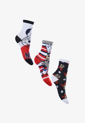 Tre paia di calzini alla caviglia: rossi con Topolino, a righe rosso e navy con personaggi, e navy con punti bianchi e dettagli a forma di teschio.