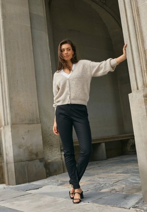 THORA V-NECK - Cardigan - feather gray
