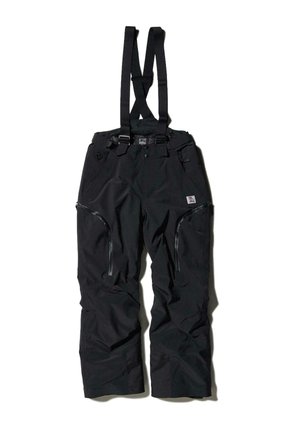 Pantalons de ski noirs avec bretelles ajustables, poches zippées et une texture lisse et résistante à l'eau. Présente un patch logo sur le devant.