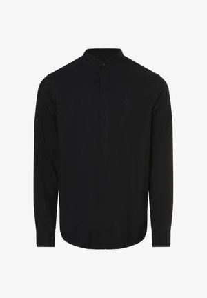 Maglietta nera a maniche lunghe con colletto alla coreana, caratterizzata da un logo impresso in modo discreto sul petto e una texture liscia e opaca.