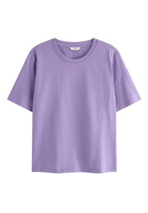 Lavendelfarvet T-shirt med korte ærmer og rund halsudskæring, med lige kant, vist fladt mod en hvid baggrund.