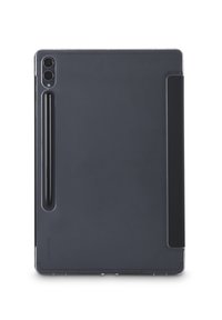 Rückansicht eines schwarzen Tablets mit doppelkamera auf der Rückseite und einem Stylus, der in einer Halterung auf der linken Seite angebracht ist.