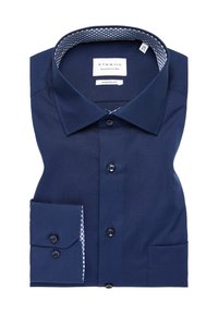 Navyblauw overhemden met knopen en een moderne pasvorm, voorzien van een gemusterde binnenkraag en manchetten. Gemaakt van een gladde stof, met zwarte knopen en dubbele manchetten.