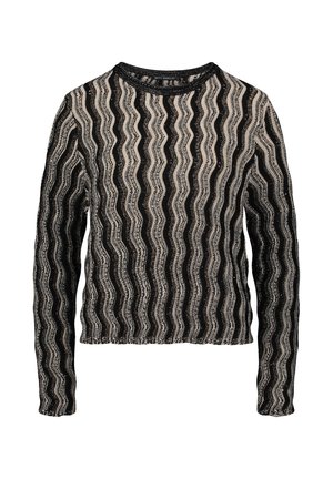 - Sweter