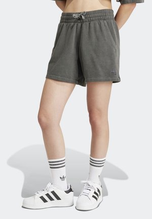 Shorts en mélange de coton gris avec une taille élastique et un cordon de serrage, dotés de poches latérales et d'un petit logo sur la cuisse.