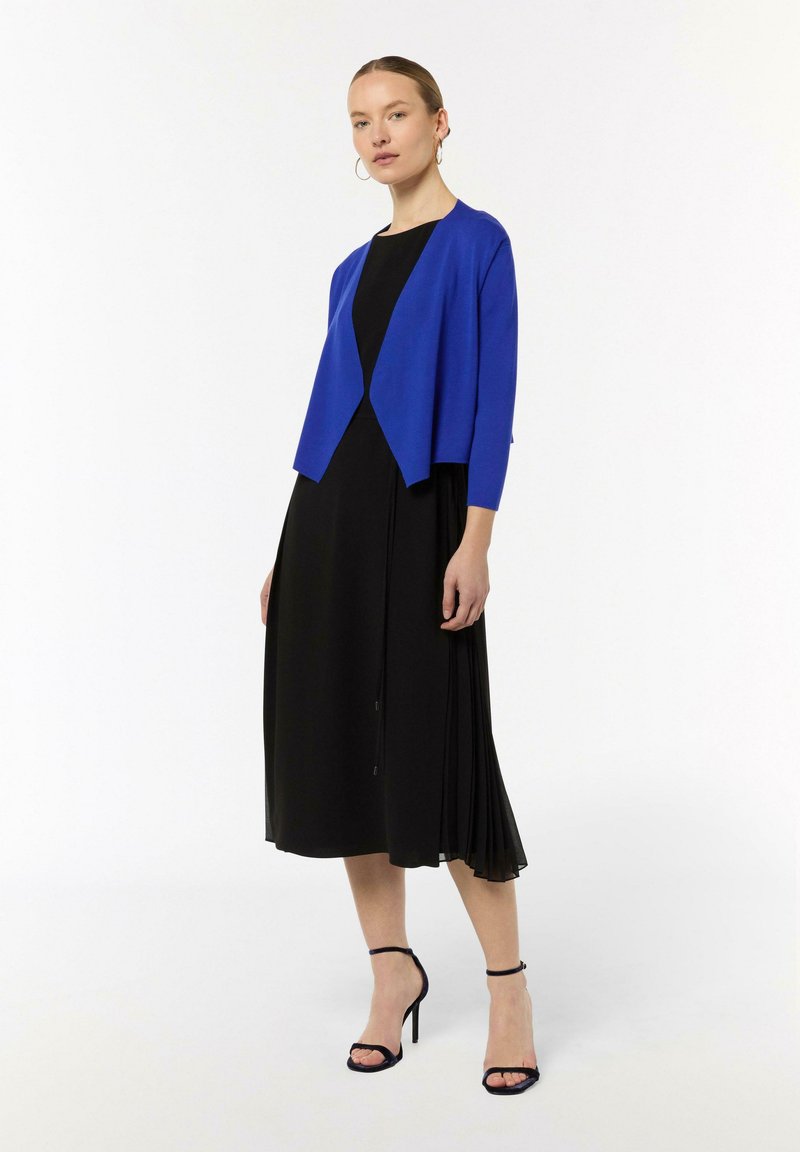 comma MIT POINTELLE-DETAILS AM RÜCKEN - Strickjacke - ozeanblau