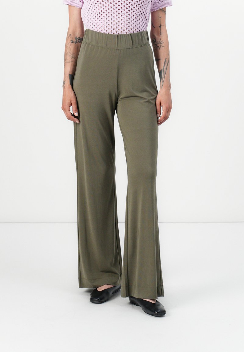 RIANI Broek olijfgroen RIANI Broek olijfgroen