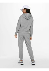 ONLY Play ONPLOUNGE LIFE HOOD NOOS - Mikina s kapucí - light grey melange