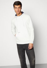 Jack & Jones JJCONTRAST HOOD - Camisola - white melange