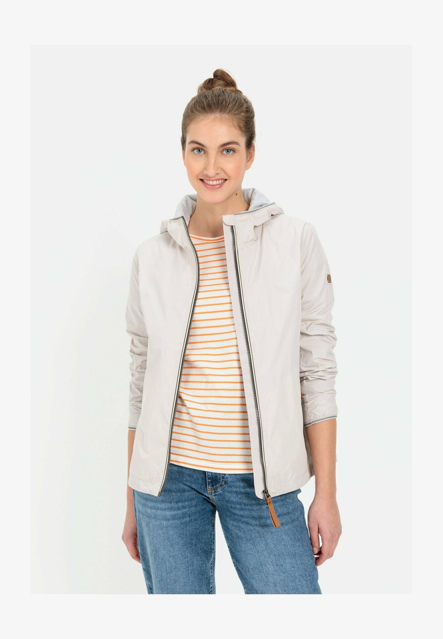 Camel Active – Blouson Leggero Uomo In Poliestere Riciclato Ripstop, Giacca Antimacchia E Impermeabile Con Cappuccio Arrotolabile, Vestibilità Comoda