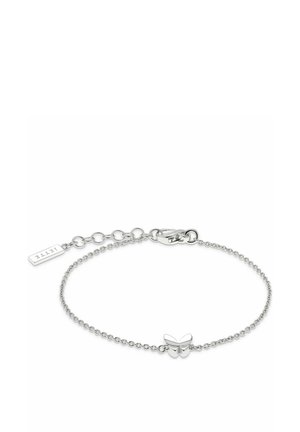 Bracciale in argento con charm a forma di farfalla, design a maglia fine e chiusura regolabile. Include un piccolo tag con incisione del marchio.