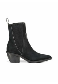 Zwarte suède enkellaars met spitse neus, voorzien van verticale stiksels en een korte, stevige hak. Lussen voor gemakkelijk aan- en uittrekken.