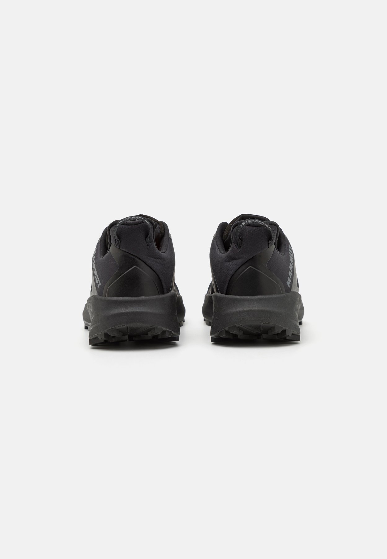 SAENTIS TR GTX