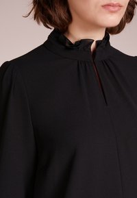 Steffen Schraut Vardagsklänning - black