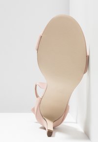 Call it Spring Sandales à talons hauts - light pink