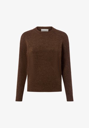 Pull en tricot marron avec un col rond, des manches longues, un tissu texturé et un ourlet côtelé, offrant une apparence douce et confortable.