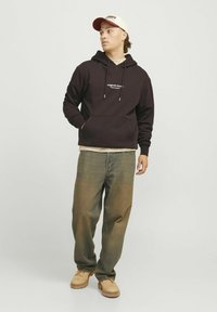 Jack & Jones JORVESTERBRO  - Sweatshirt - chocolate torte