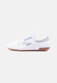 Ausgewählt, footwear white/light grey metallic/virtual blue