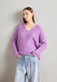 Mos Mosh THORA V-NECK - Pulover - iris orchid