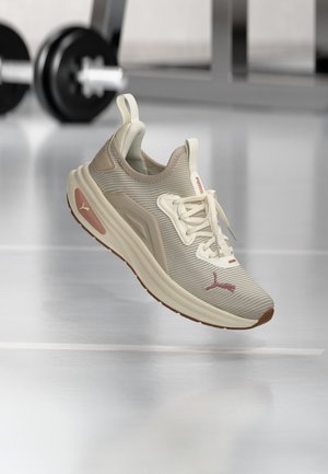 Puma SOFTRIDE ENZO 6 HYPE WNS - Παπούτσι προπόνησης - warm white/birch/rose gold