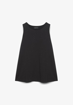 Czarny top bez rękawów z okrągłym dekoltem, wykonany z miękkiej tkaniny, z równomiernym wzorem cekinów na przodzie dla subtelnego zdobienia.