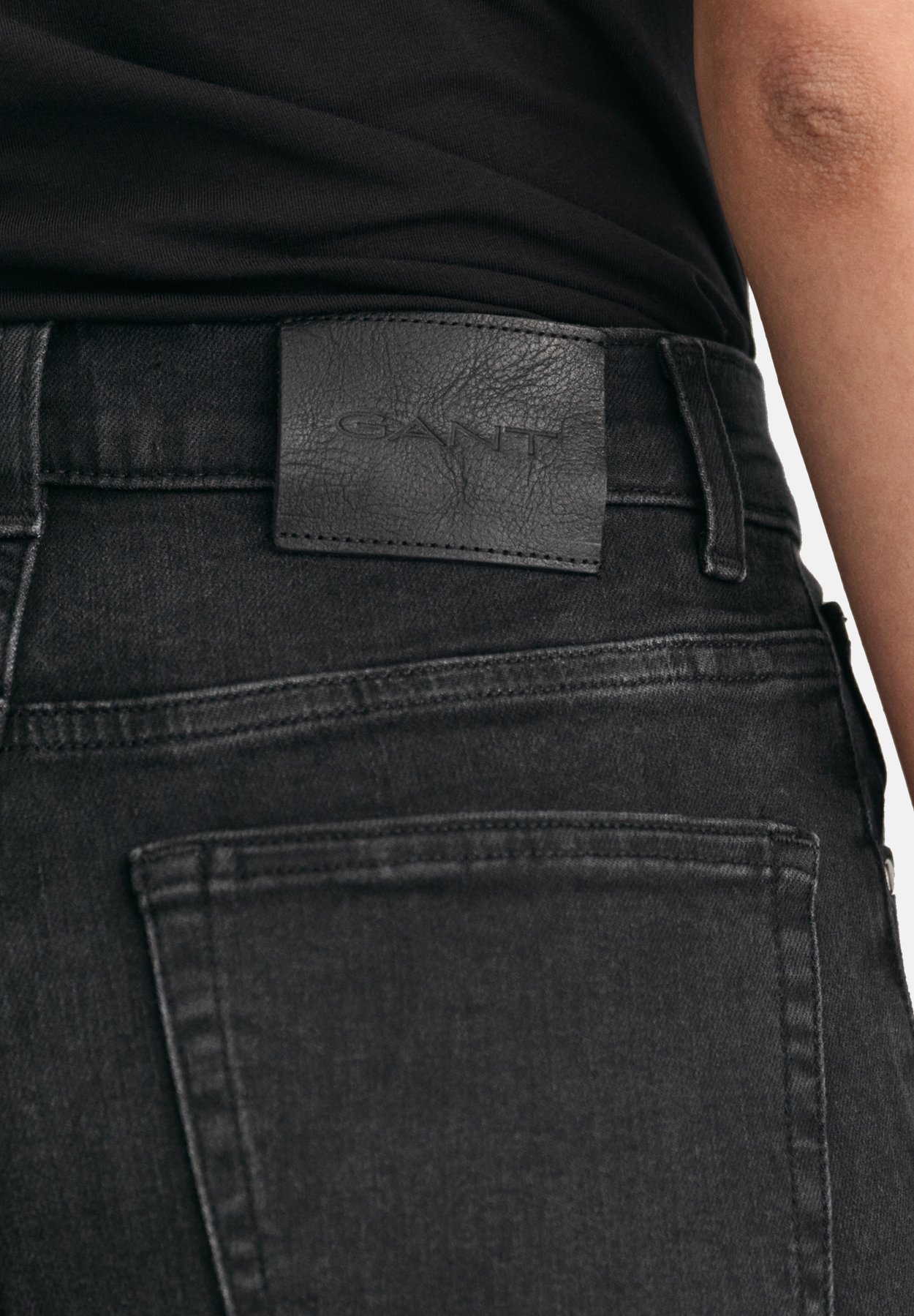 SLIM FIT CROPPED