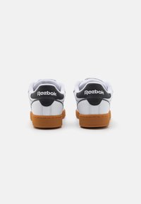 Reebok Classic Trainers - white
