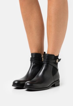 Tommy Hilfiger, Lage laarzen - black