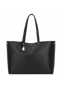 Sac fourre-tout en cuir noir avec deux poignées, clous dorés le long du haut et un charm décoratif circulaire sur une bande noire. Texture lisse.
