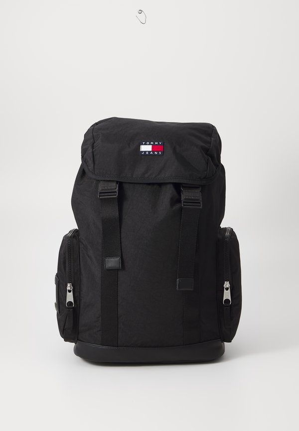 DAILY ELEVATED FLAP BACKPACK - Rucksack