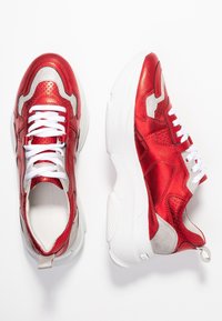 Kennel + Schmenger Trainers - red