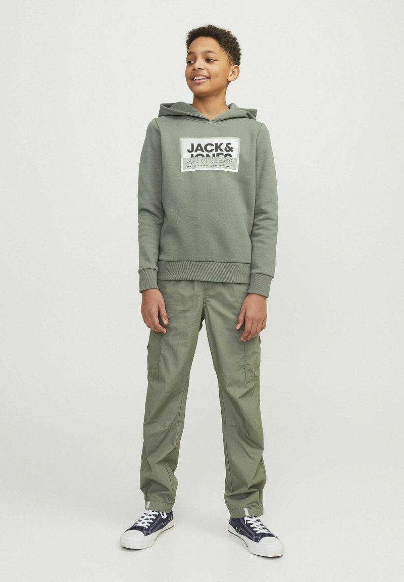 Jack & Jones Junior GEDRUCKT - Džemperis ar kapuci - agave green