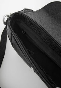 Next RING SADDLE REGULAR FIT - Olkalaukku - black