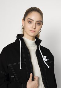 Karl Kani JACKET - Casaco de ganga - black