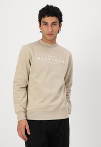Tommy Hilfiger Sweatshirt - sandalwood