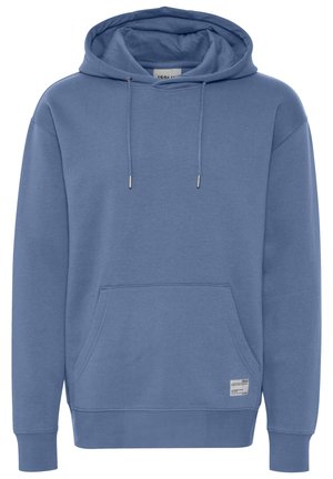 Hanorac din bumbac albastru cu glugă, cu un buzunar frontal tip pouch, manșete ribbrate și șnururi ajustabile. Are o etichetă mică pe tiv.