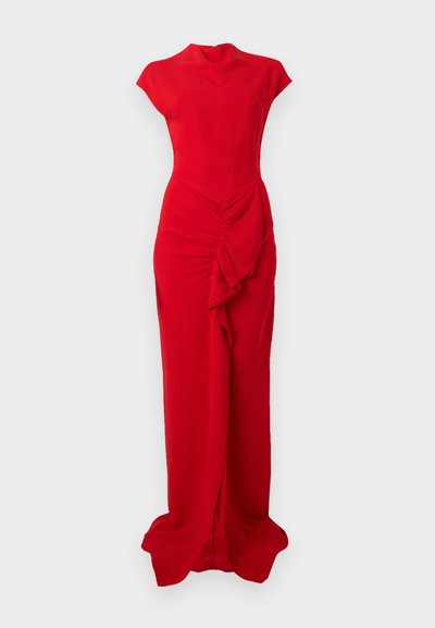 Vestido largo rojo hasta el suelo, sin mangas, con cuello alto y detalle de volante asimétrico recogido en la cintura y apertura frontal.