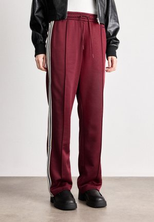 Παντελόνι φόρμας - deep rouge
