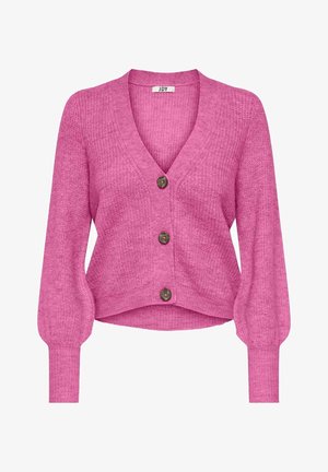 Cardigan de punto rosa con escote en V, tres botones marrones, mangas largas abullonadas y bajo corto. Textura suave y patrón acanalado.