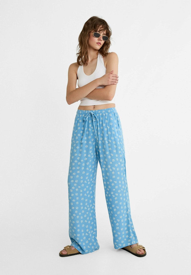 Stradivarius Broek blauw Stradivarius Broek blauw