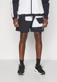 Under Armour ZONE SHORT  - Kurze Sporthose - black/white